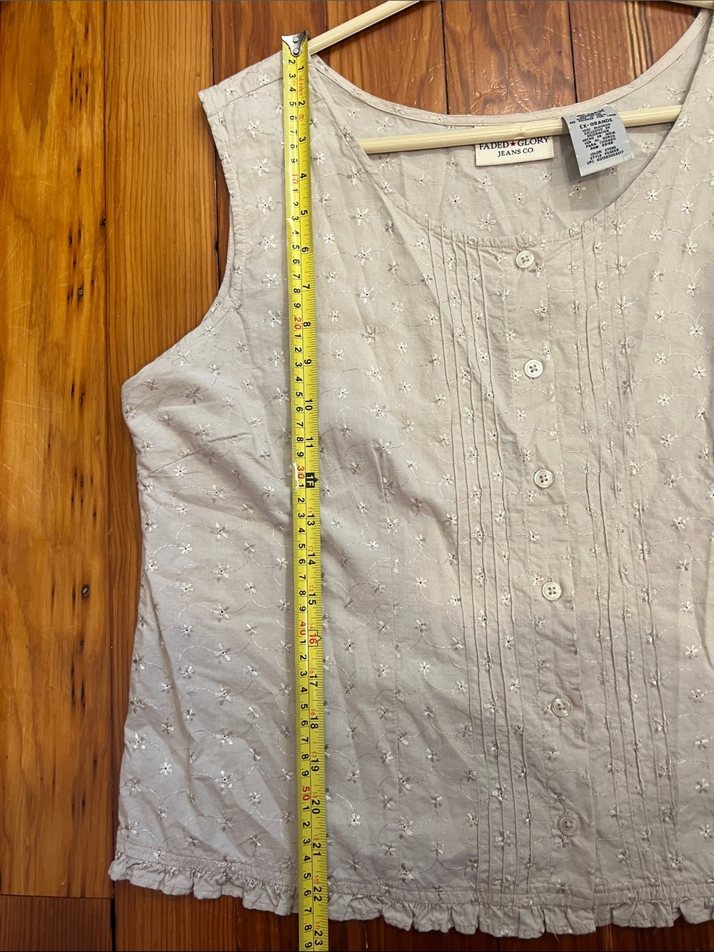 Vintage Faded Glory Cream Embroidered Sleeveless Button-Up Top - Picture 7 of 7